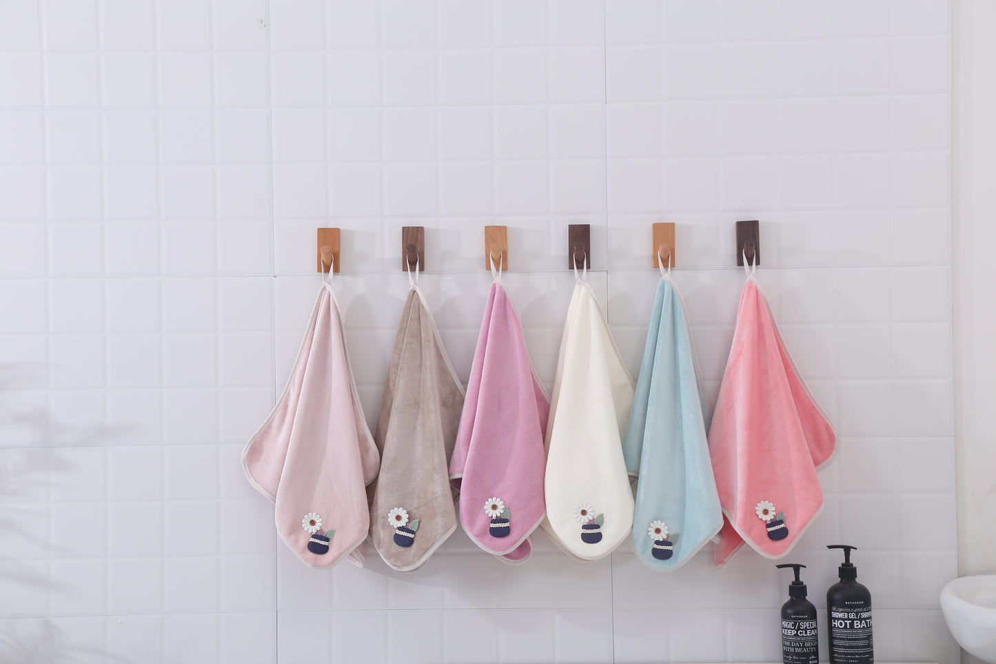 Daisy towel