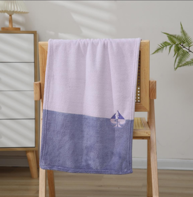 Hearts and beauties towel
