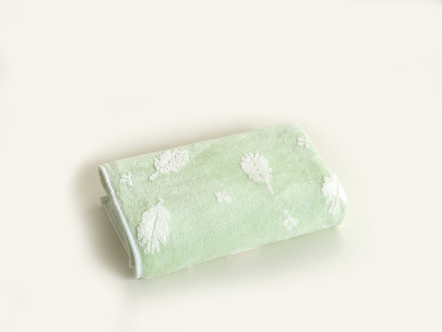 Jacquard with high and low hair towel - leaves