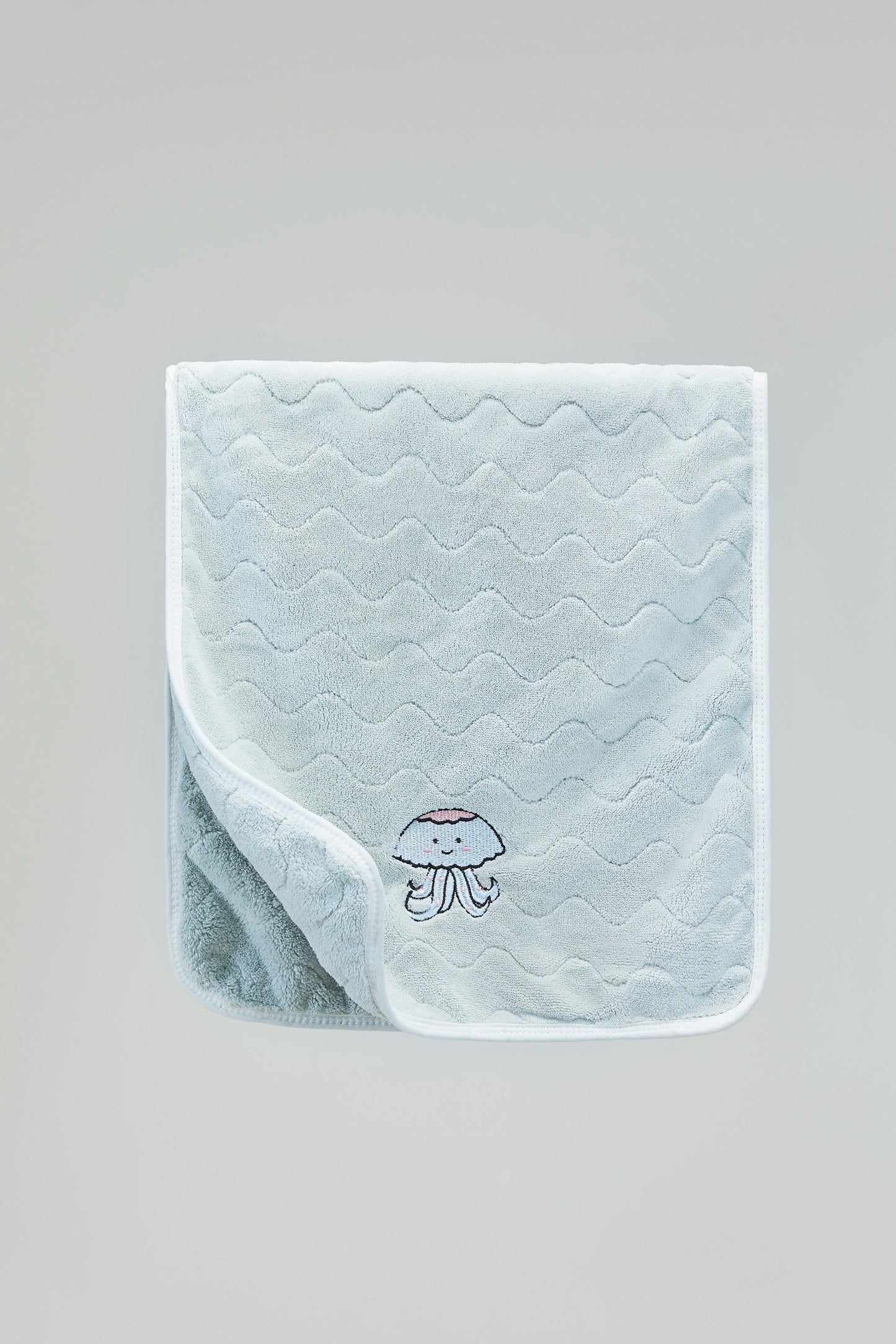 Underwater world towel