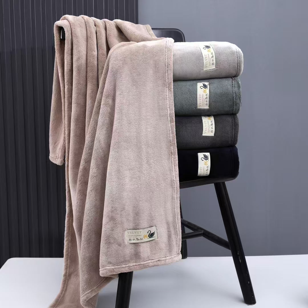 Velvet bathtowel