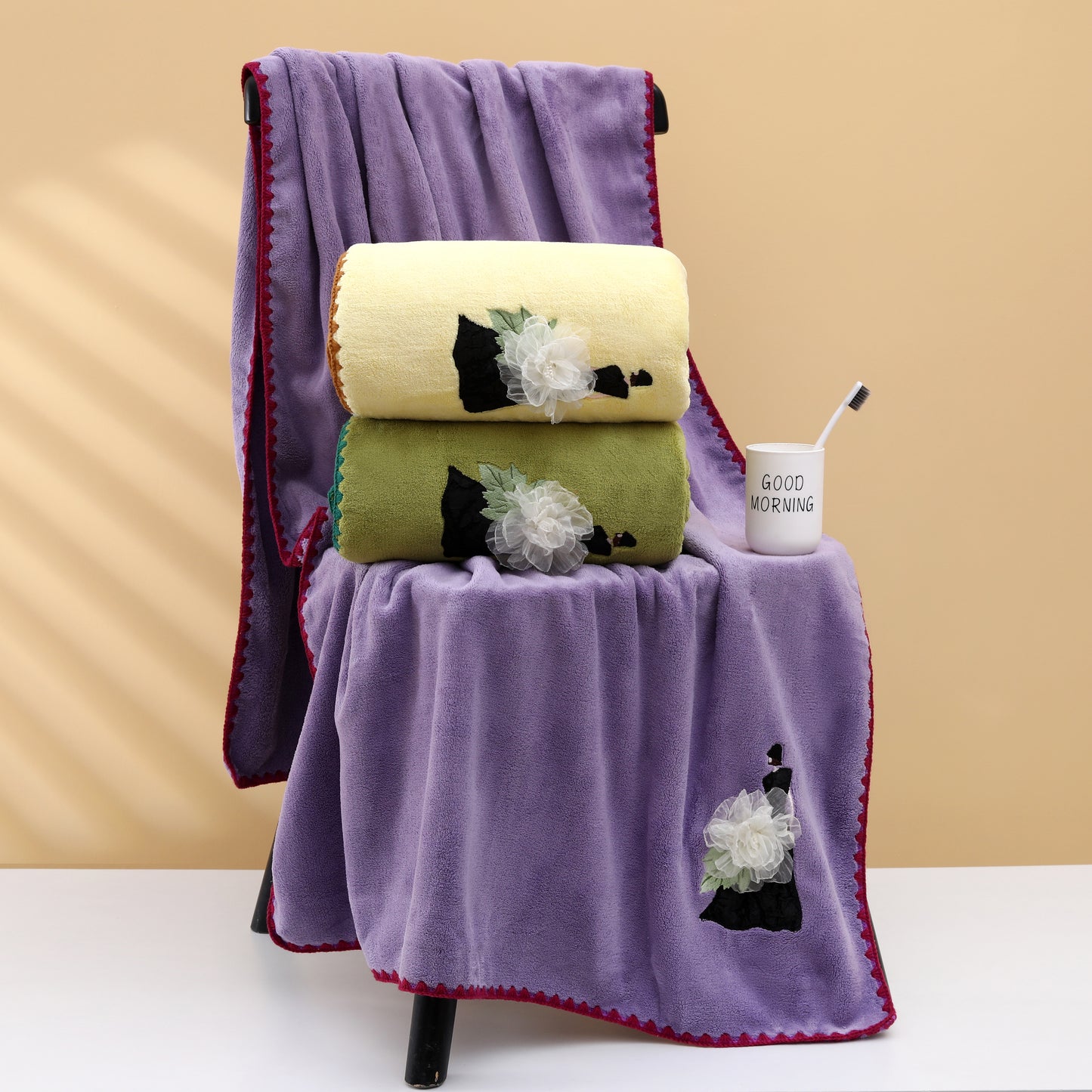 Women and Flower bathtowel