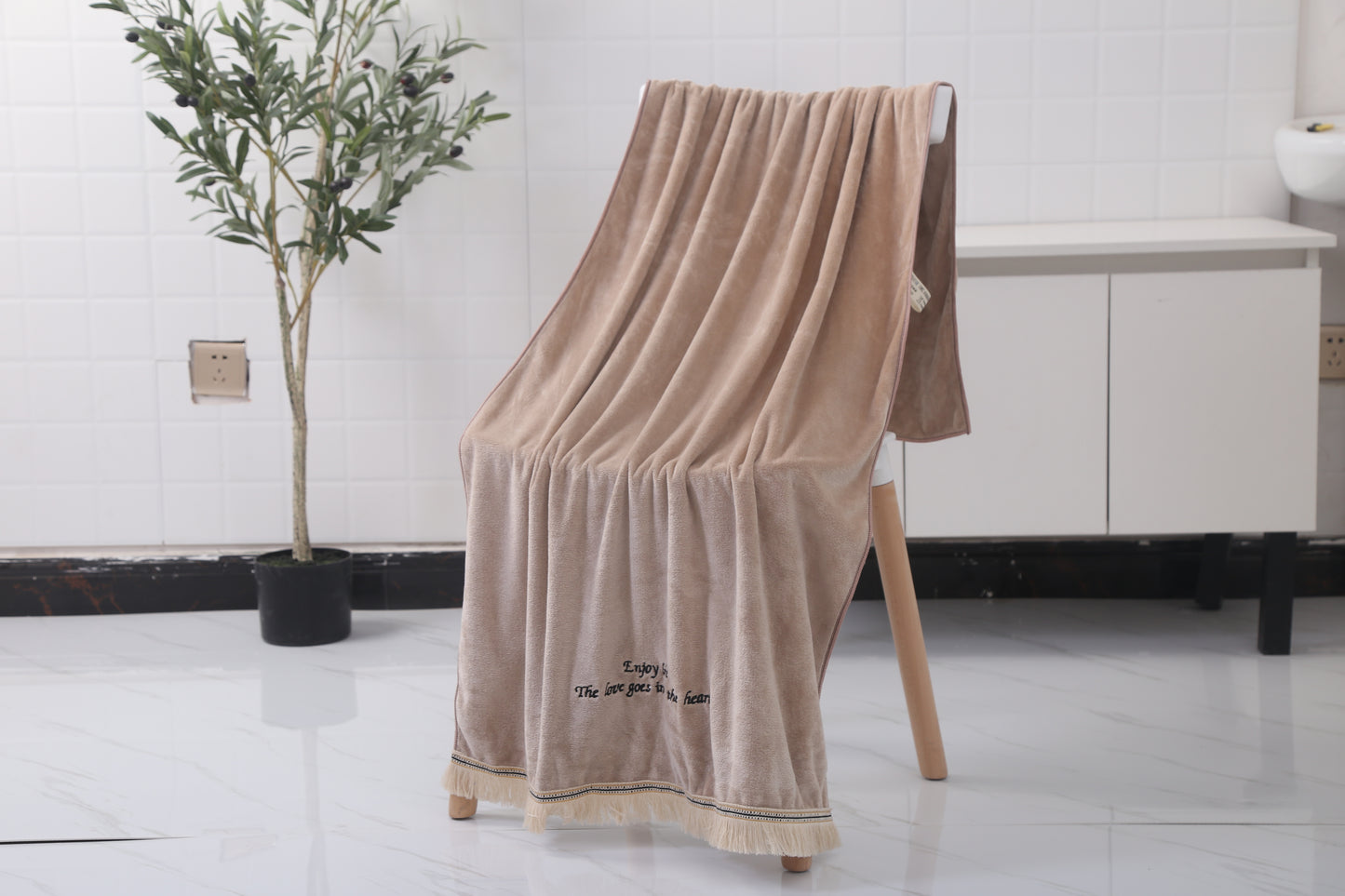Tassel towel