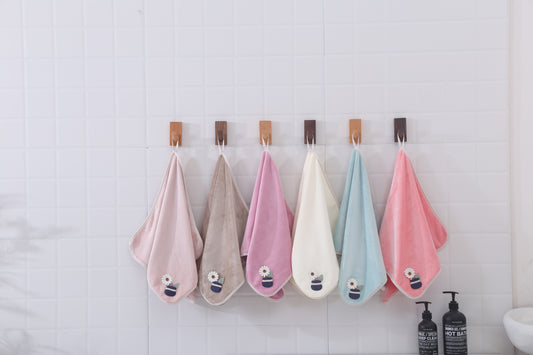 Daisy towel