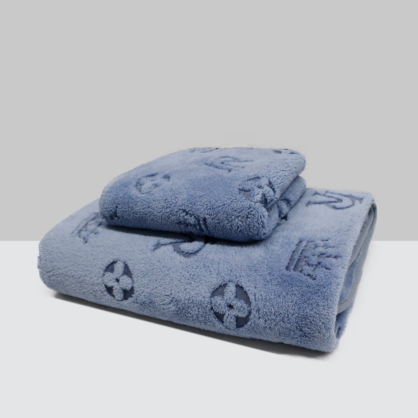 Hollowed-out style — bathtowel