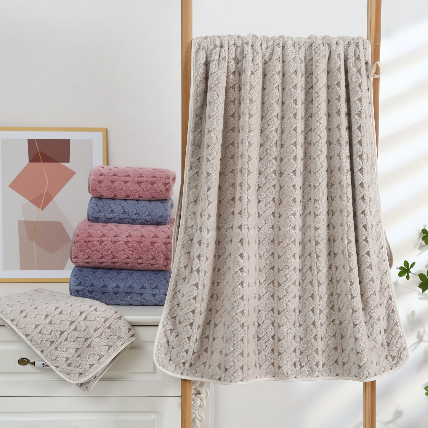 Hollowed-out style — bathtowel