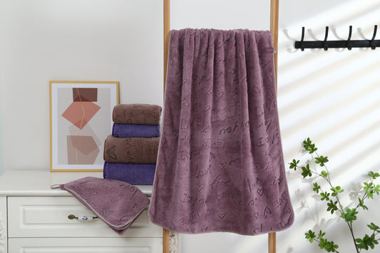 Hollowed-out style towel