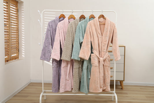 Hollowed-out pattern bath robe