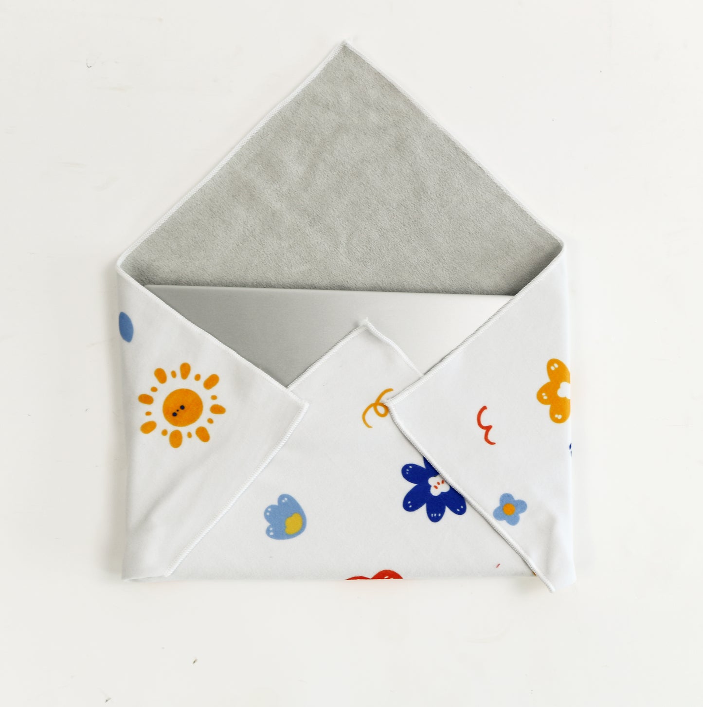 Self-adhesive cloth