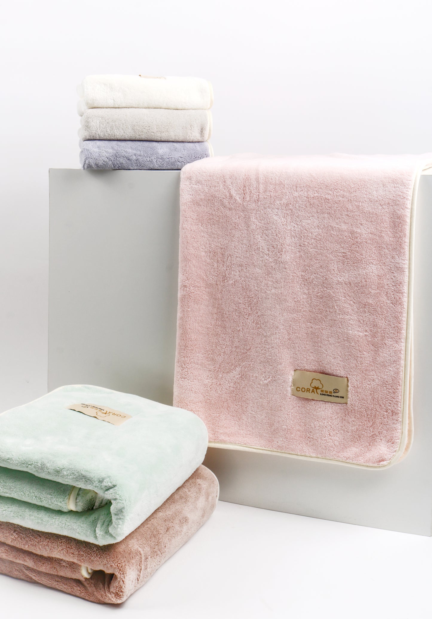 Cotton-like coral velvet bathtowel