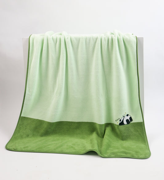 Cute pet bathtowel