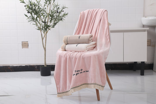 Tassel towel
